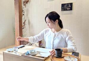 日本画体験空間「野の間」